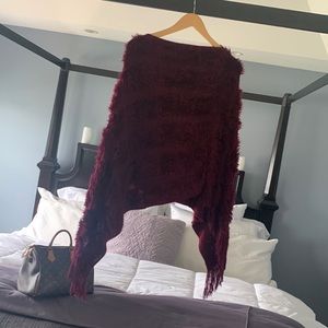 Poncho. Worn once. Perfect condition. Asymmetrical.